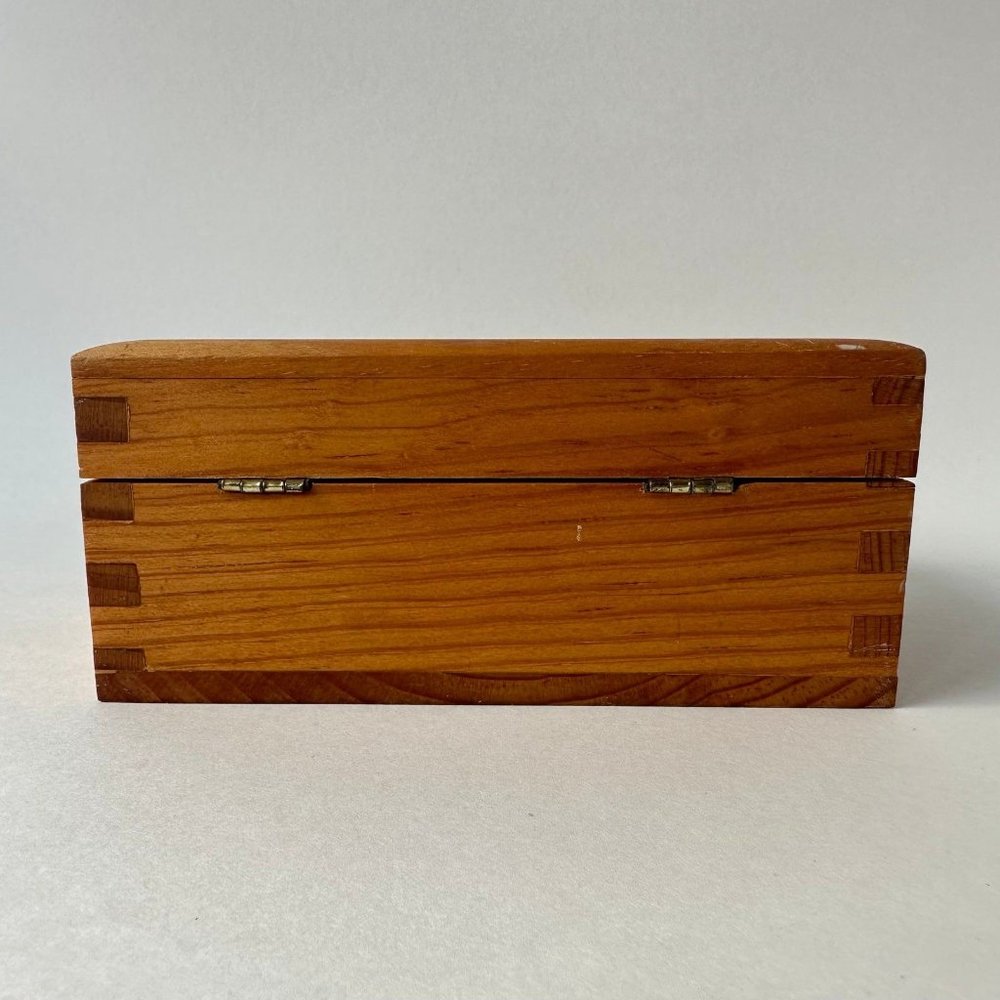 Wooden Bird House Box - Picture 7 of 9